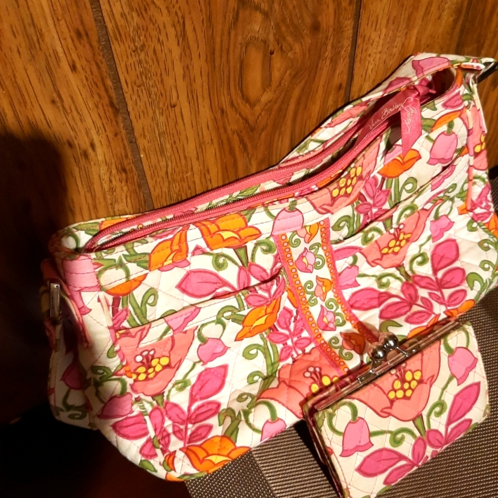 ❤Vera Bradley  Purse and Wallet Bundle any 2 $15 items for $25❤